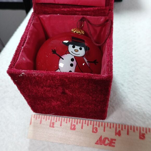 Hand Painted Glass Christmas Ornament Red Snowman in Original Velvet Gift Box - Picture 9 of 10